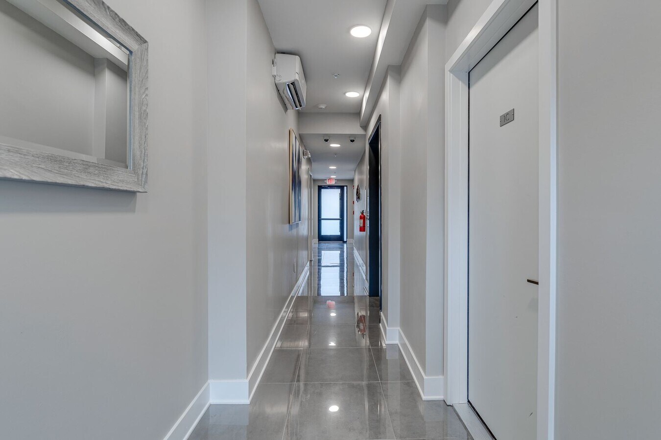 Brand New Luxury Apartments - Brand New Luxury Apartments