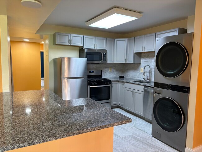 Photo - 18617 Walkers Choice Rd Unit #1
