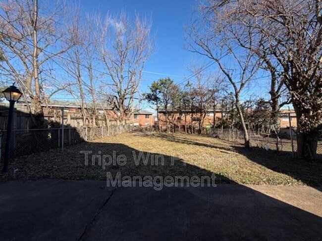 Photo - 3915 Itaska St