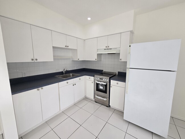 Photo - 3720 Morton Ave