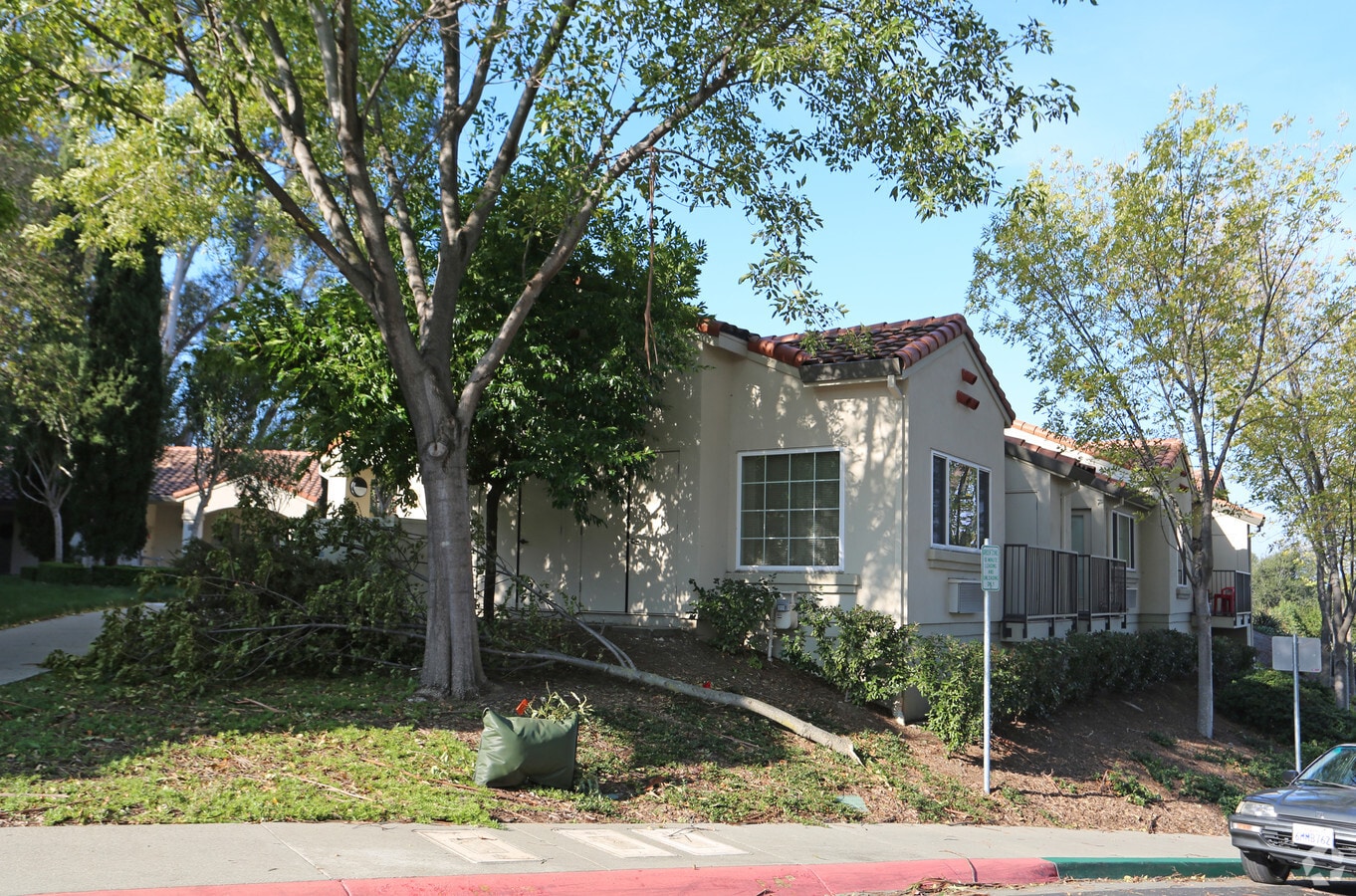 Photo - Pinole Grove Senior Housing