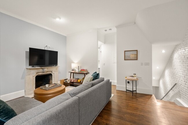 Photo - 34 Lawrence St Unit # 2