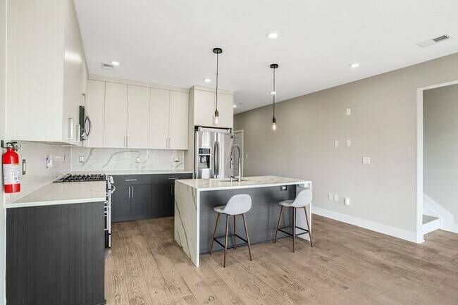 Photo - 2812 Georgia Ave NW