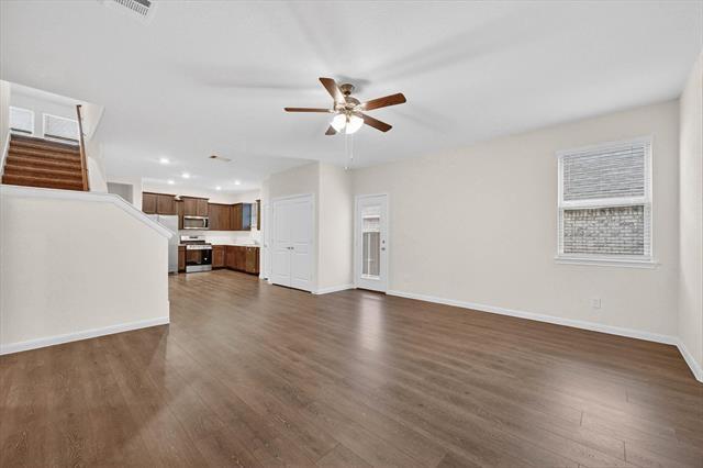 3955 Oak Crk Cir