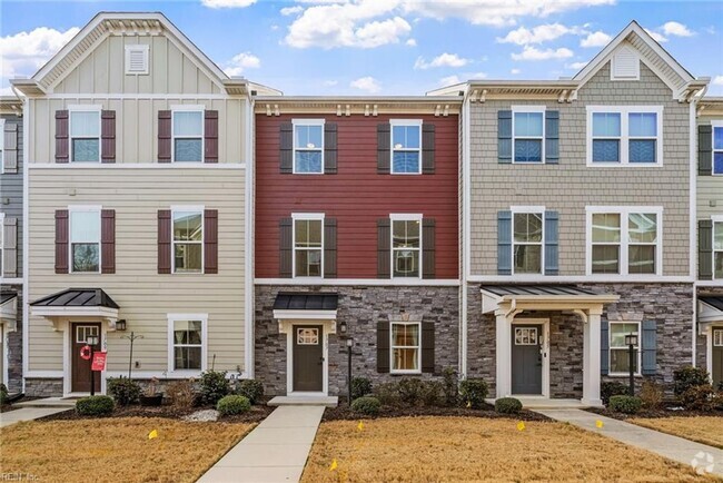 Building Photo - Newer Construction 3 Story Condo!