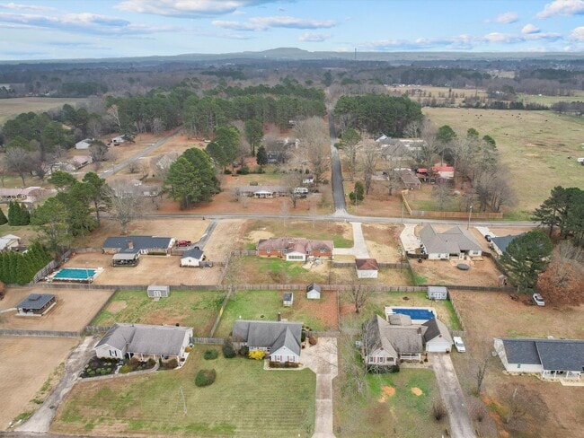 Photo - Nice, well-maintained home located on a quiet street in East Limestone.