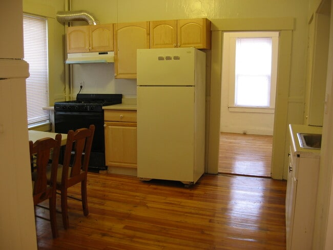 Photo - 357 Windsor St Unidad 1