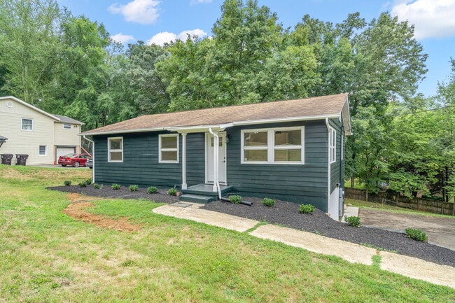 Building Photo - 1316 Huntington Rd Rental
