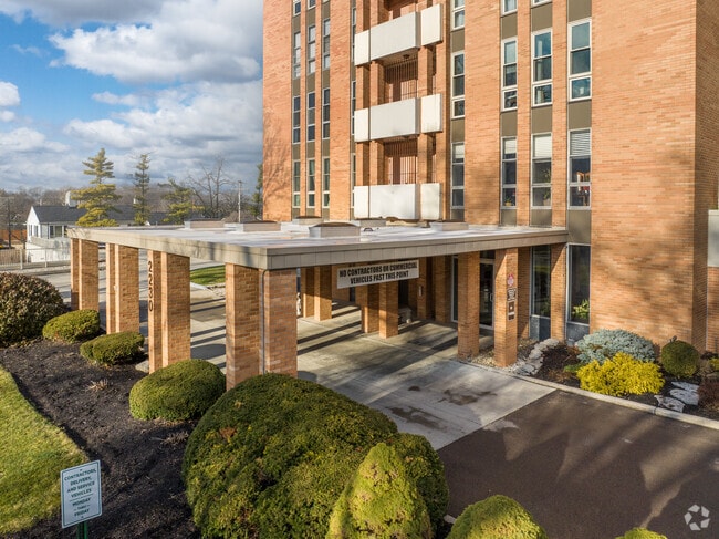 Photo - Carillon House Condominium