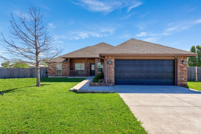 Building Photo - 2816 Coventry Manor Dr