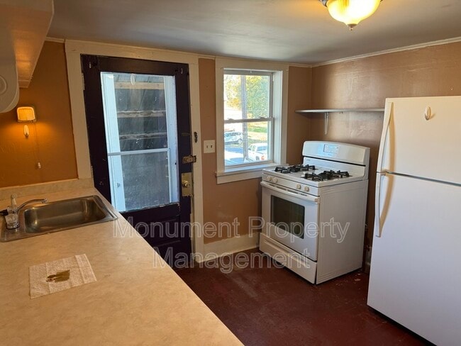 Photo - 10 E Church St Unit A