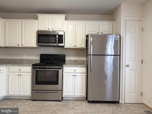 Photo - 111 Merrill Ct