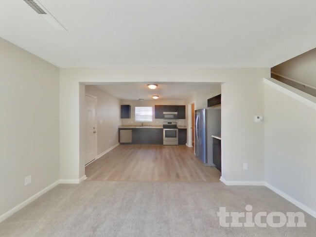 Photo - 8023 Grove Berry Way