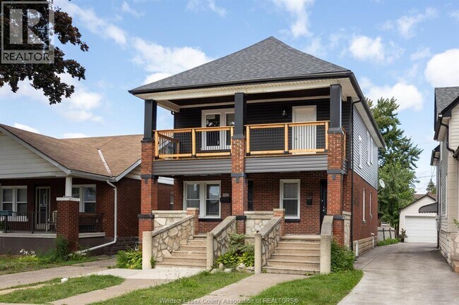 Photo - 1358 Pierre Ave