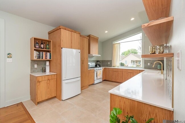 Photo - 2684 Cork St