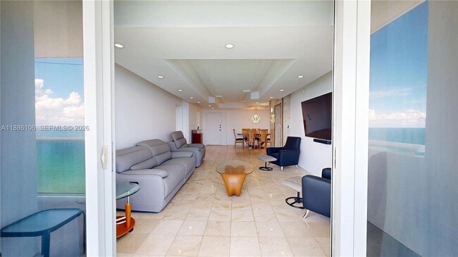 Photo - 3140 S Ocean Dr Unidad 2106