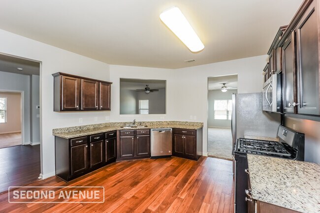 Photo - 4080 Clay Ct SE