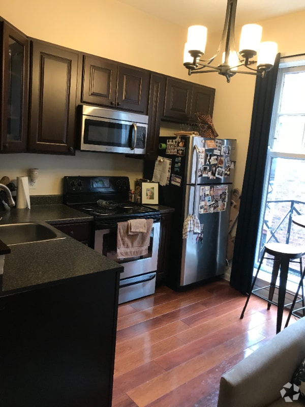 Building Photo - 402 N Delaware St Rental