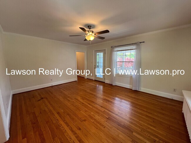 Photo - Charming Two Bedroom Cottage in Wasena