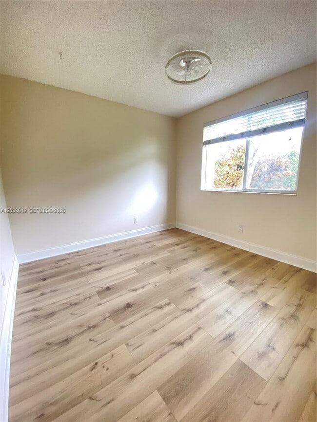 Photo - 759 NW 92nd Ave Unit 759