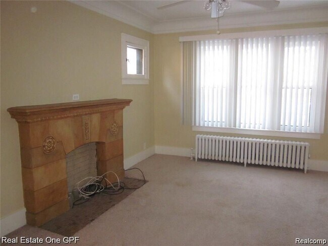 Photo - 1005 Beaconsfield Ave Unit 2