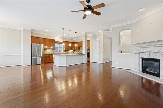 2225 Cameron Crossing