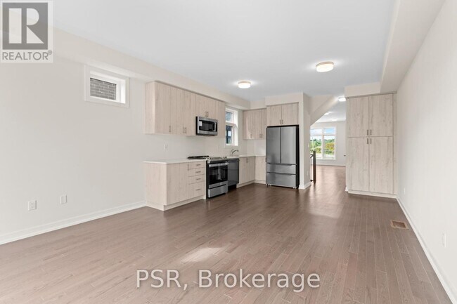 Photo - 2600 Castlegate Crossing