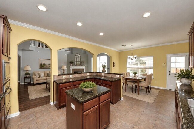 Photo - 12815 Dadebrook Ct