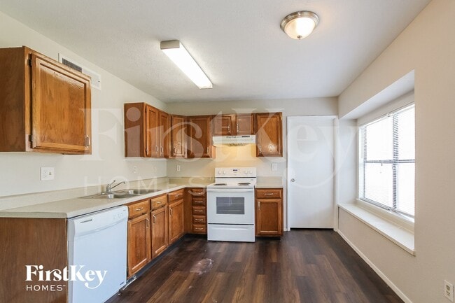 Photo - 22730 Millgate Dr