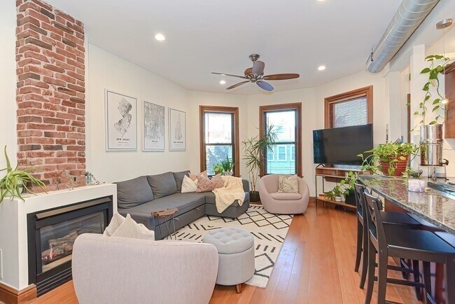 Photo - 120 Hillside St Unit 101