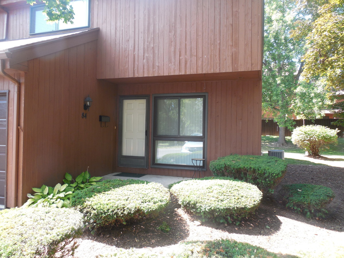 Attached garage - 84 Wintergreen Way Townhome