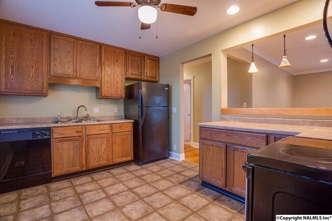 Photo - 4306 Cloverdale Dr NW