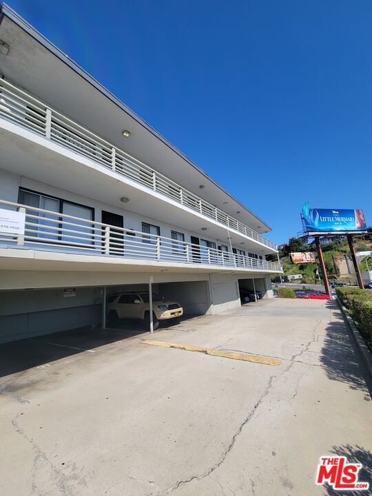 Building Photo - 4641 S Slauson Ave Rental