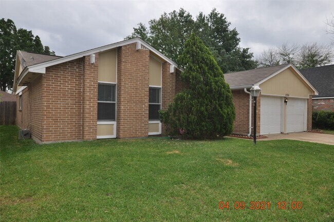 Photo - 2706 Sunbird Dr