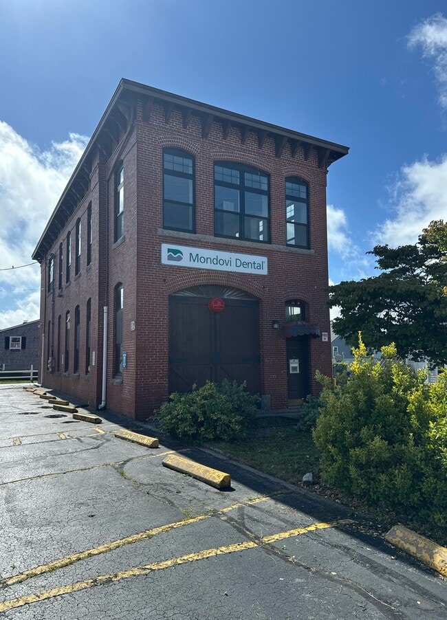 Fall River FireHouse - Fall River FireHouse