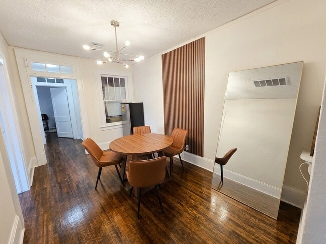 Photo - Contemporary Cove Duplex