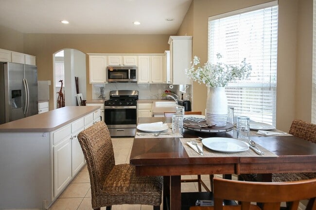 Photo - 19 Grand Bayou Pl