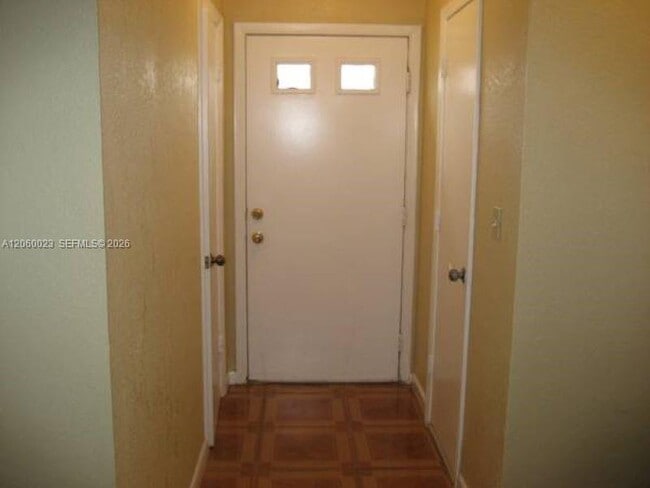 Photo - 5975 NW 25th St
