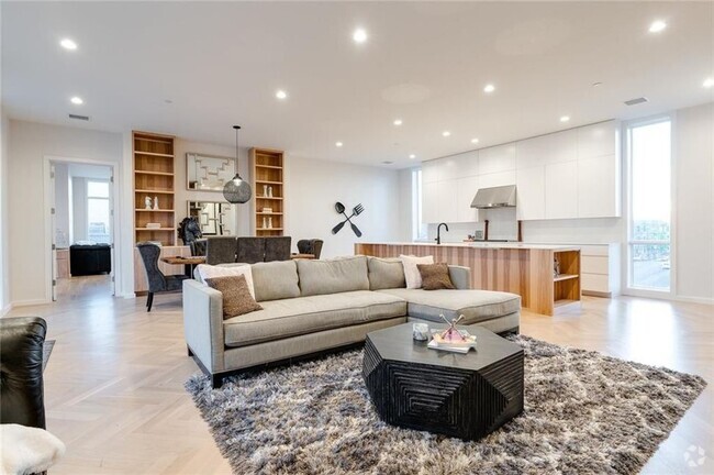 Building Photo - Fully Furnished-Posh Urban Penthouse in Mi...