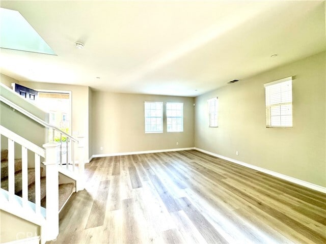 Photo - 5962 Silveira St