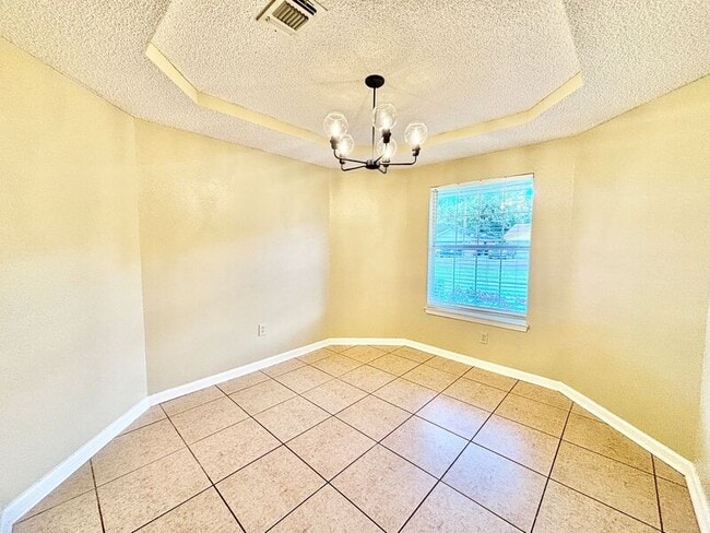 Photo - 1437 Little Creek Dr