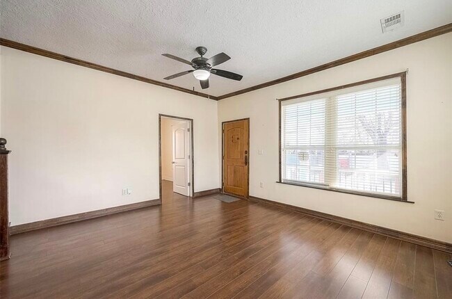Photo - 511 Bishop St
