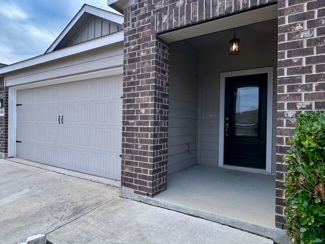 Photo - 31681 Nimbus Dr