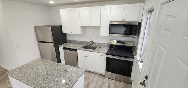 Photo - 454 Germantown Pike Unit 1