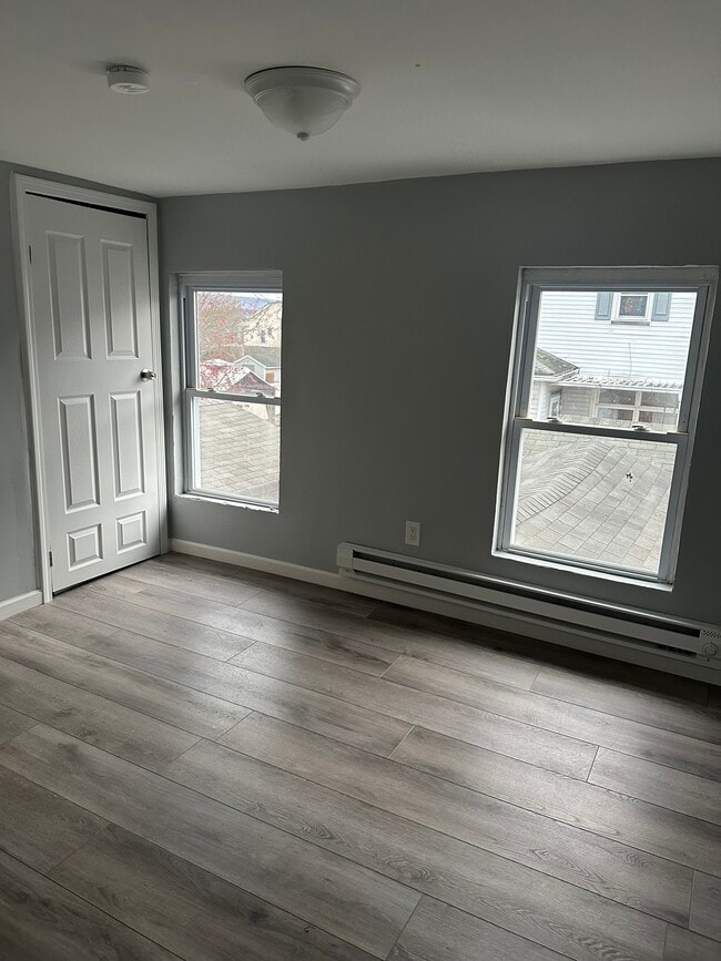 Photo - 63 Pierce St