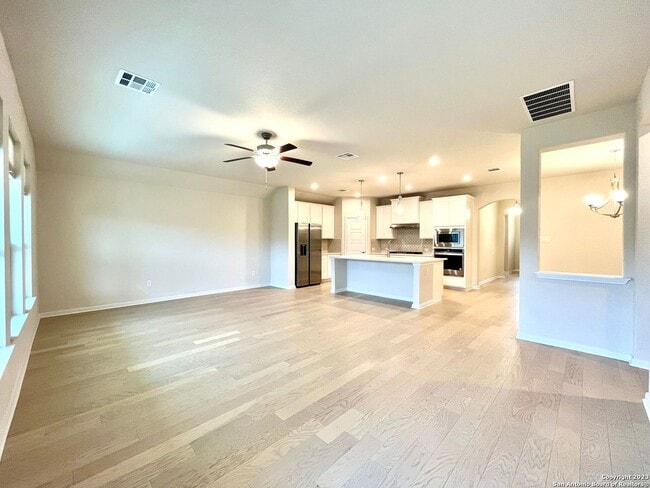 Photo - Hill Country Retreat