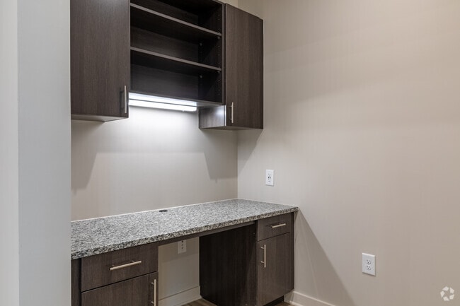 2BR, 2BA - 1198SF