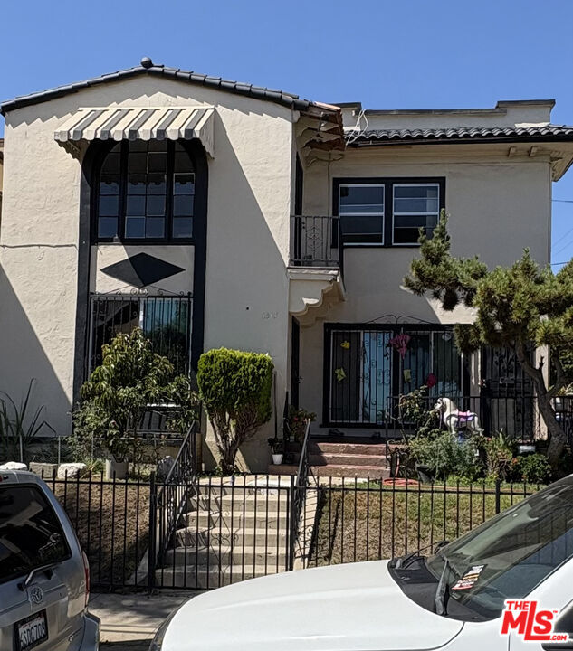 Building Photo - 1515 W 30th St Rental