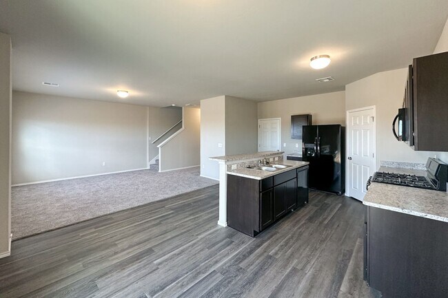 Photo - Gorgeous 3 Bed 2.5 Bath 2 Story Home in No...