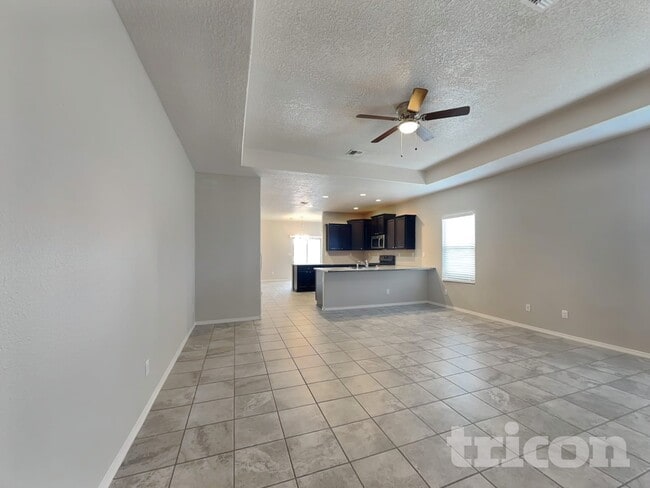 Photo - 7033 Mountain Hawk Loop NE